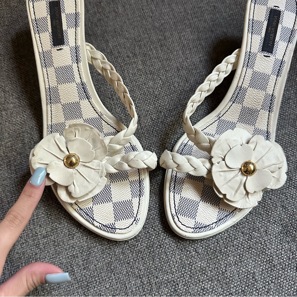 Louis Vuitton Damier flower sandal heels - Picture 6 of 6